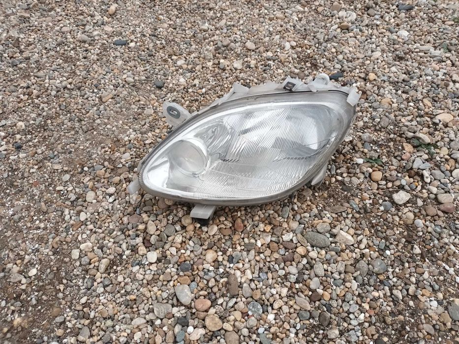 ляв и десен фар за смарт форту 98 -04 SMART FORTWO