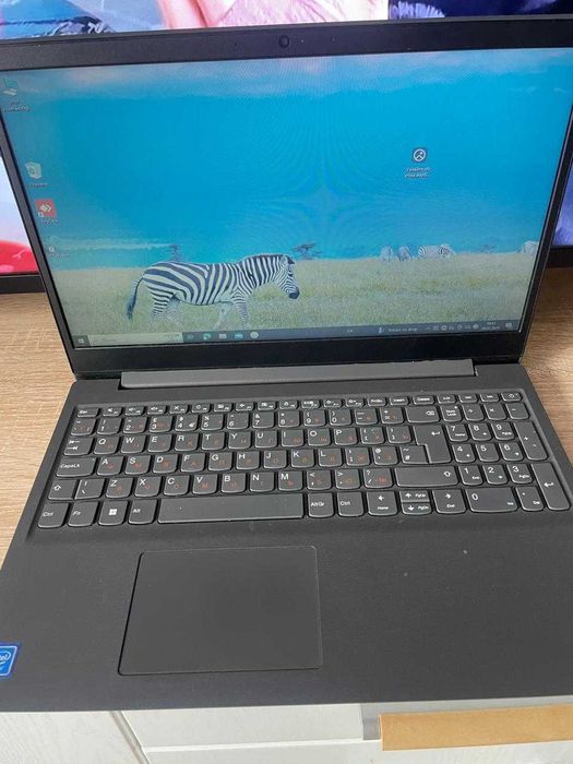 Ноутбук Lenovo V15-IGL 15.6 дюймов,4ГБ/256ГБ SSD