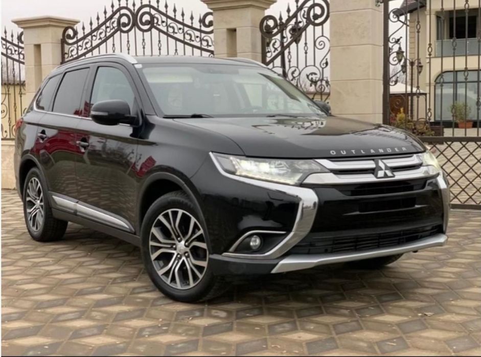 Vand sau schimb Mitsubishi Outlander