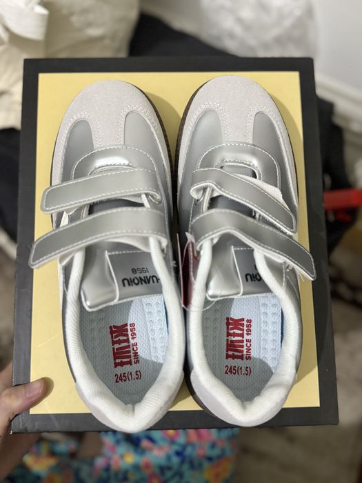 Продам кроссовки новые недорого