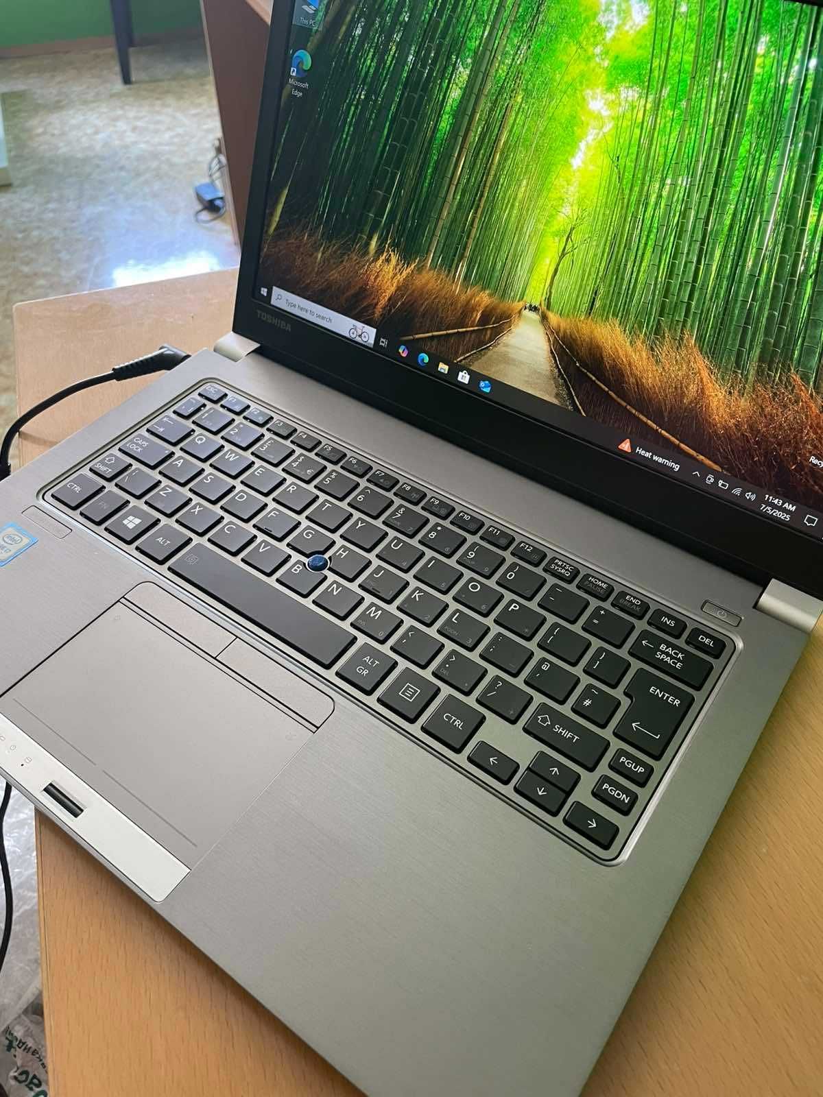 Toshiba Portege Z30 / intel core i7 - 6500u / 256GB NVMe SSD / 8GB RAM