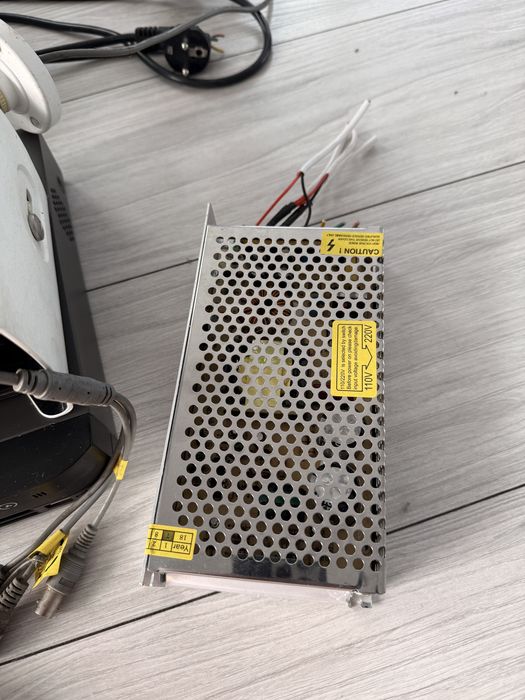 Camere de supraveghere Hikvision