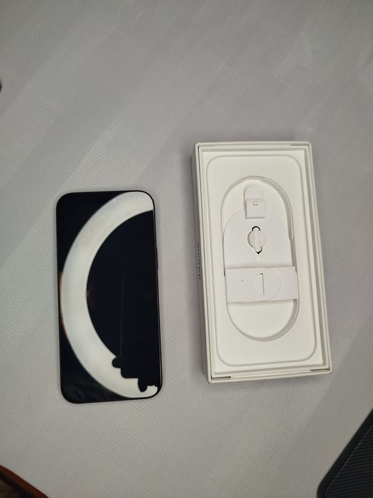 Срочно продам iPhone 16 Pro Max 256Gb Black Titanium, 100%, 27 циклов