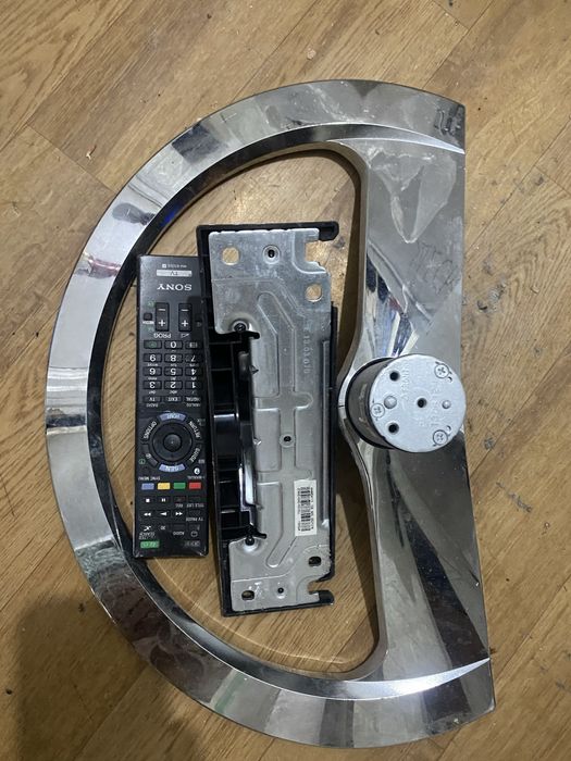 Пульт и подставка под тв sony