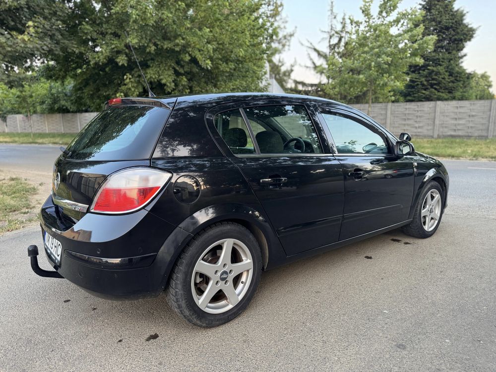 Opel Astra H 2004