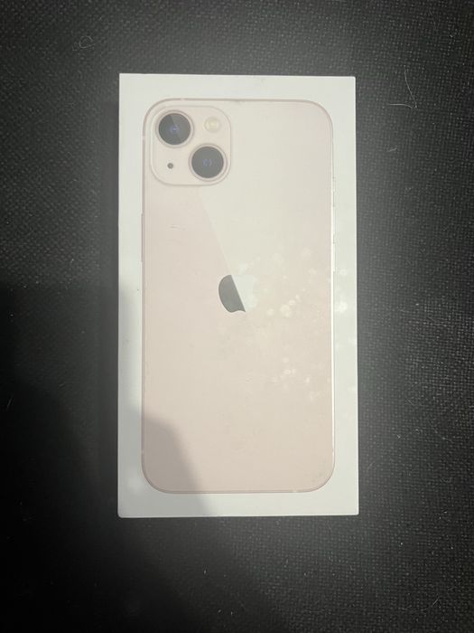 Продавам айфон 13