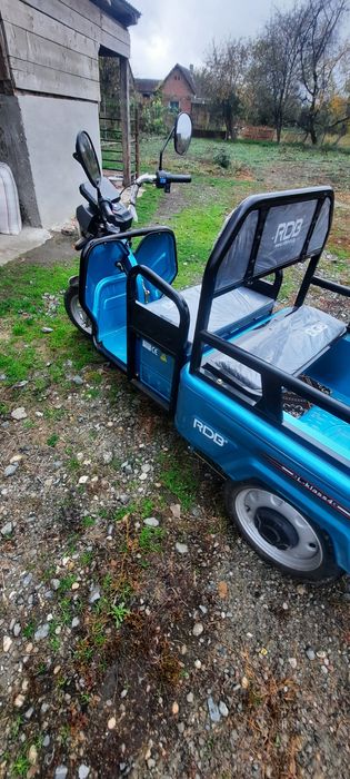 Vând triciclu electric