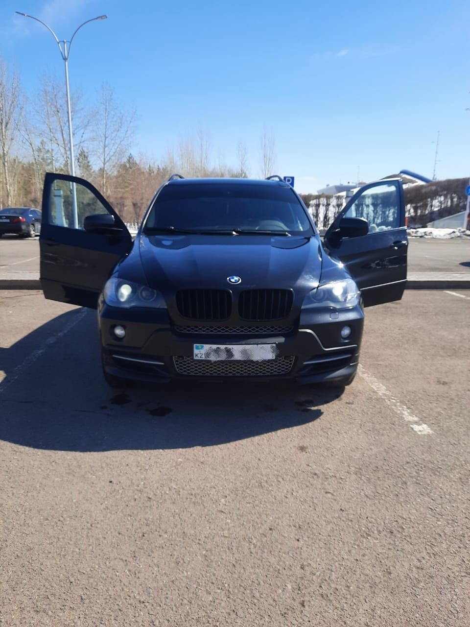 Продам BMW X5. В отличном состояние.