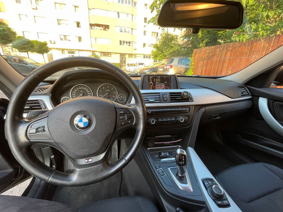 Bmw f30 an 2012 automat accept schimb/varainte