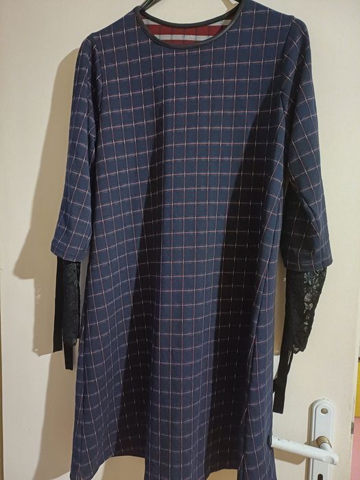 Празнична  рокля