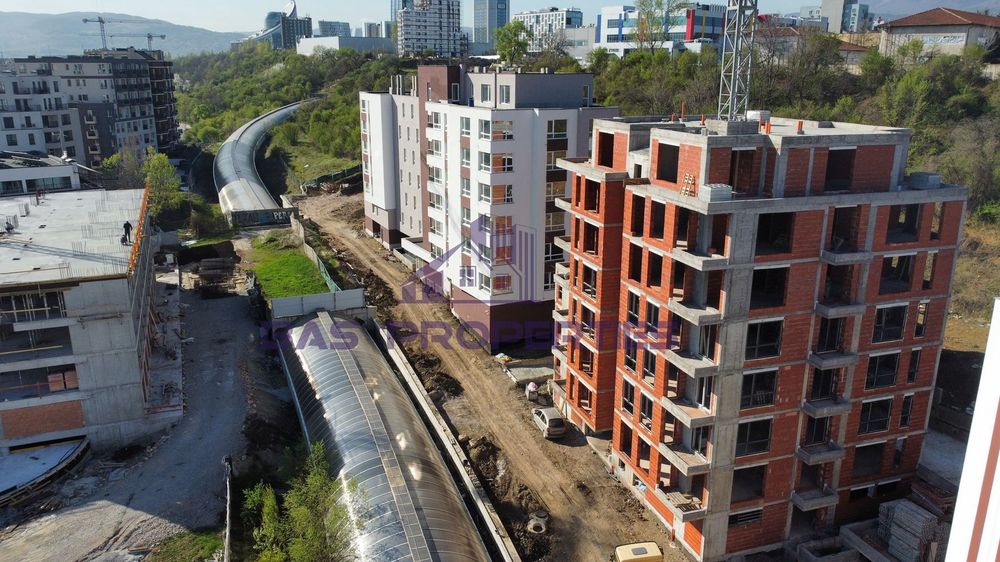 Продава се Тристаен апартамент в София, Дружба 2 - 123 кв.м за 1803 €/кв.м - Снимка #6