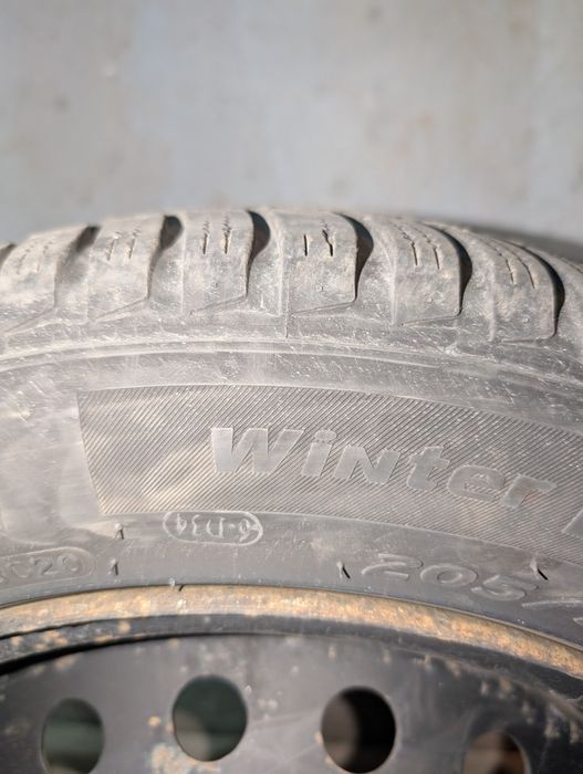 Jante de tabla honda cu cauciucuri de iarna 205/55 R16