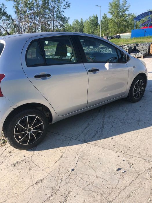 Toyota Yaris 85000 de km reali,urgent.