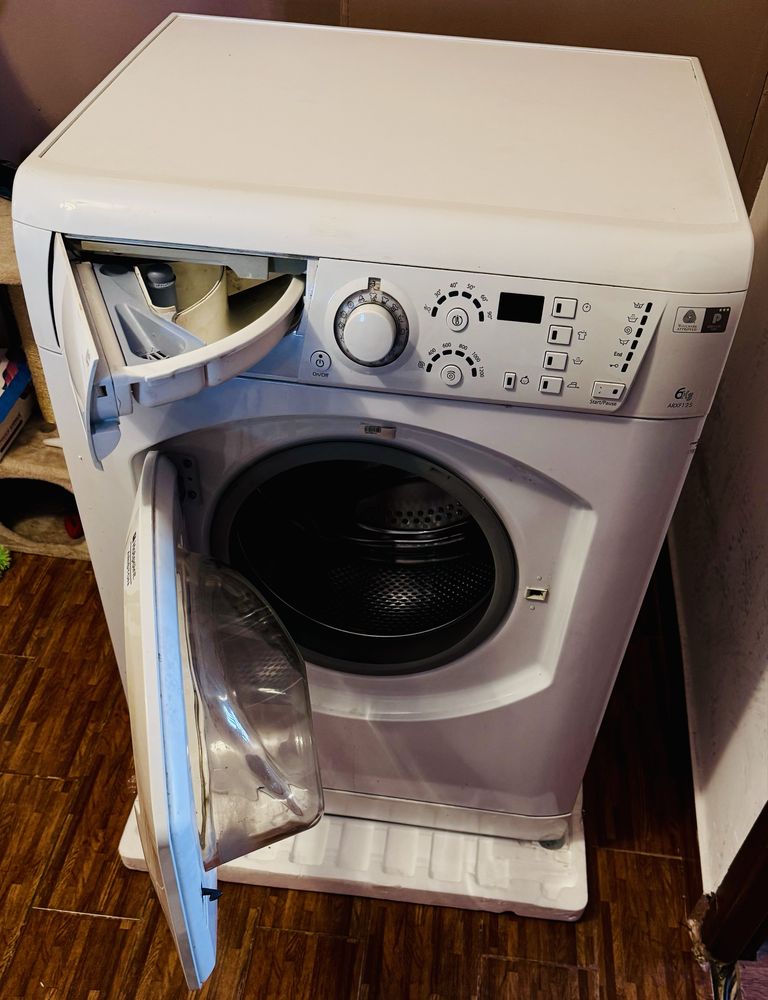 Masina de spalat Ariston ARFX125