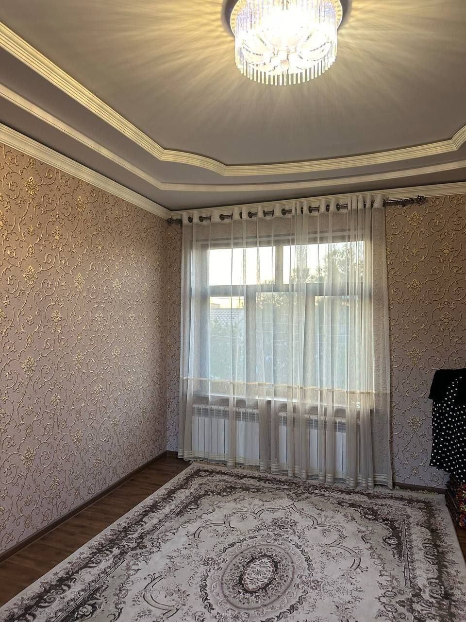 Продажа! Евро Дом 6 соток, 6 комнат в махалле Ракат.