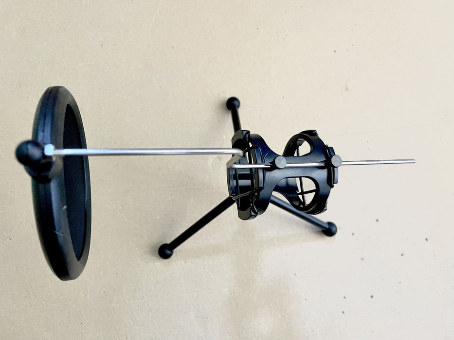 Suport microfon de masă shock mount