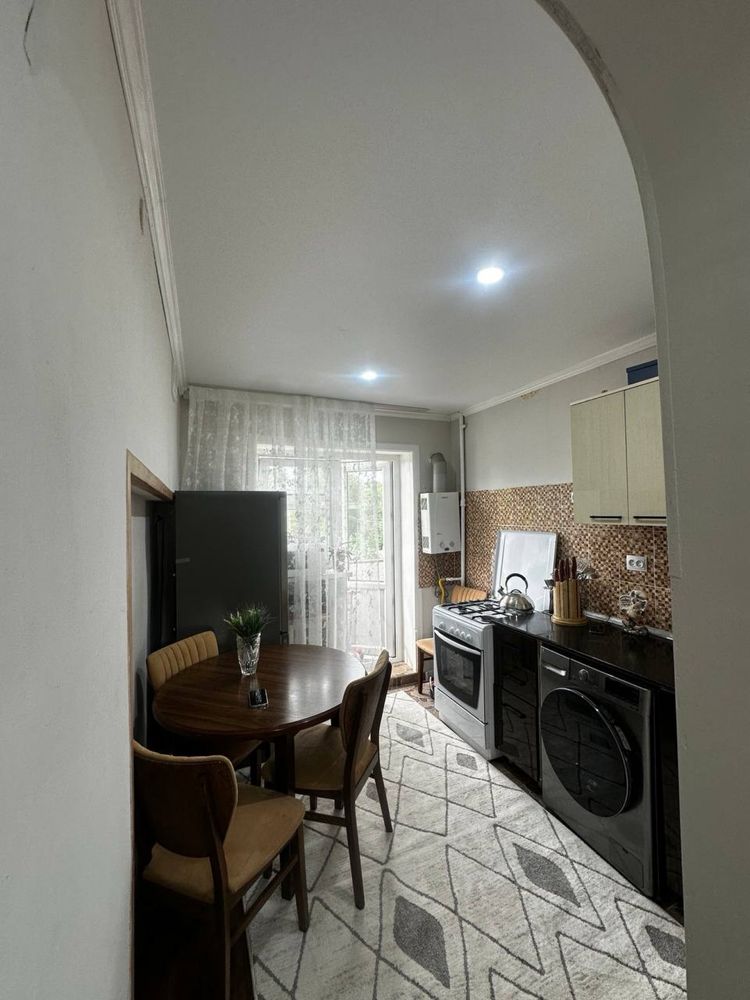 Квартира продается,Мирабадский р-н,ЭлектроАппарат 1/3/4 неТорец кирпич