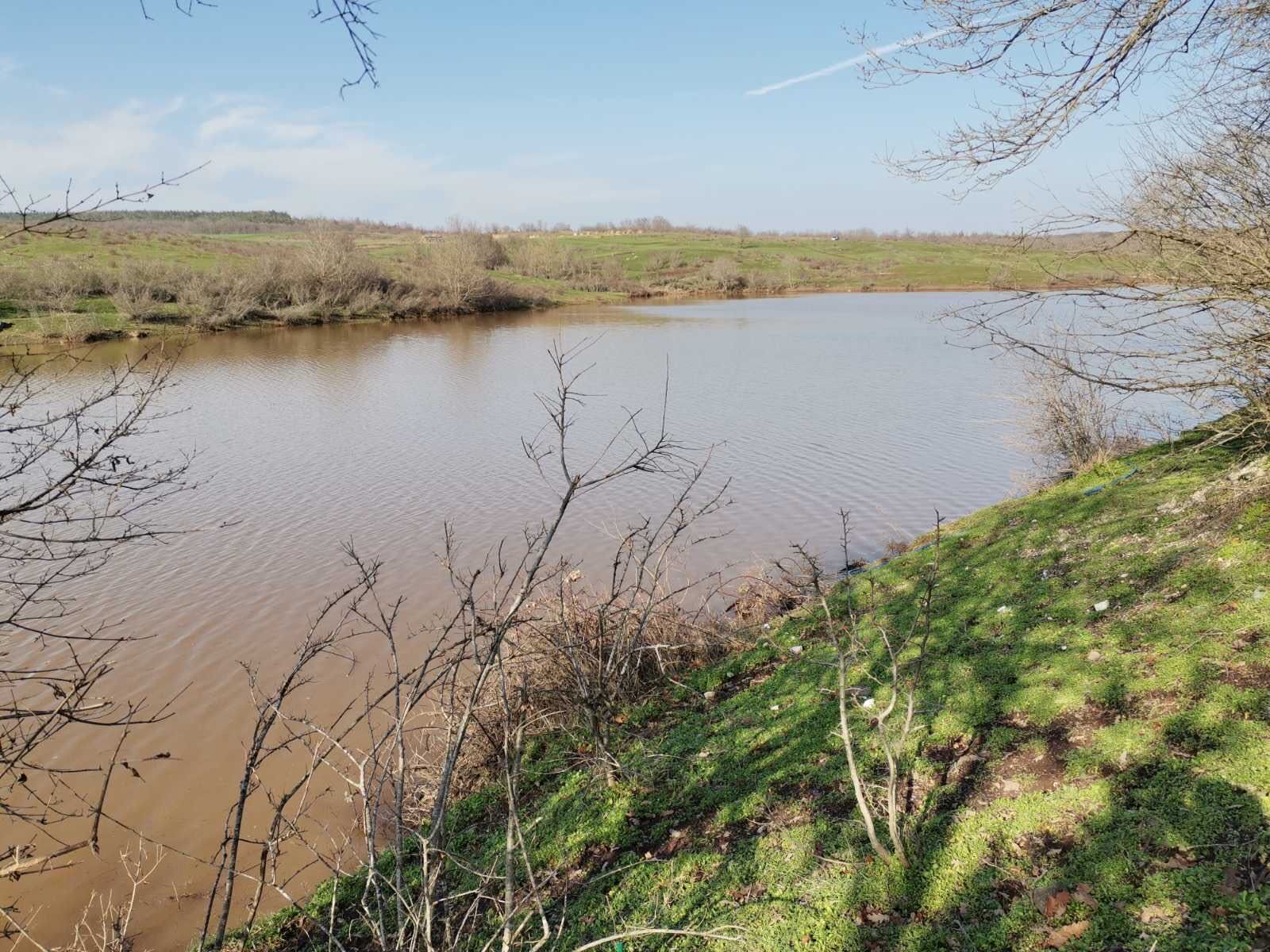 Язовир -водоем -рибарник Бургас село Зидарово водоем рибарник