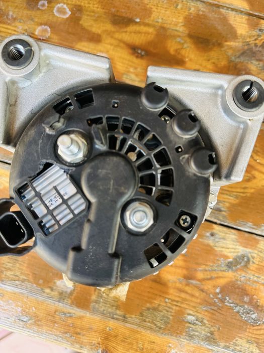 Generator 11.000 km yurgan kobaltniki, ichlari joyida