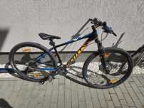 Vând bicicleta scott