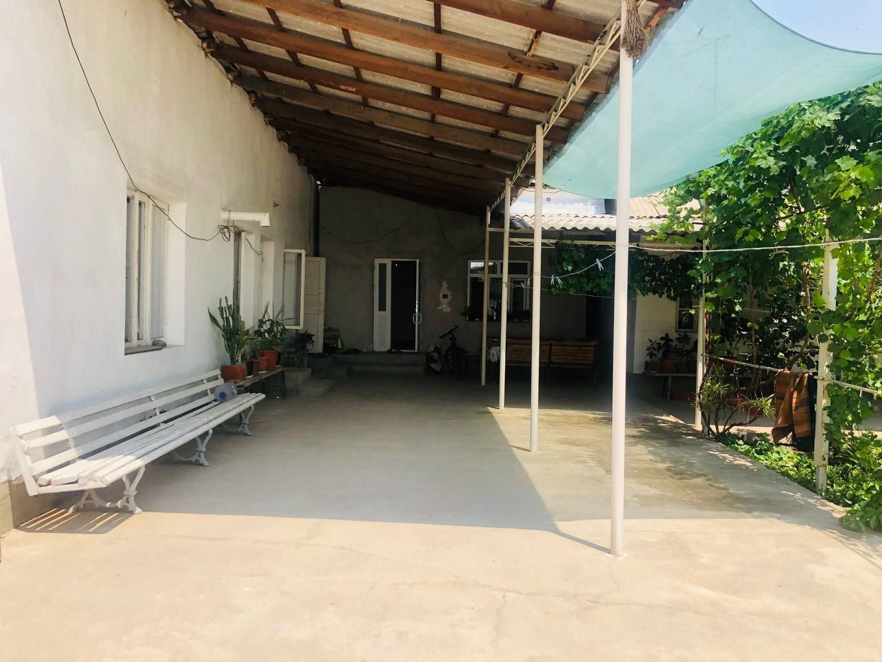 Narxi kelishiladi