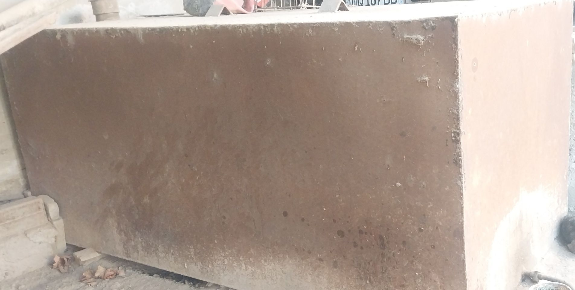 Srochna sestirna sotiladi.