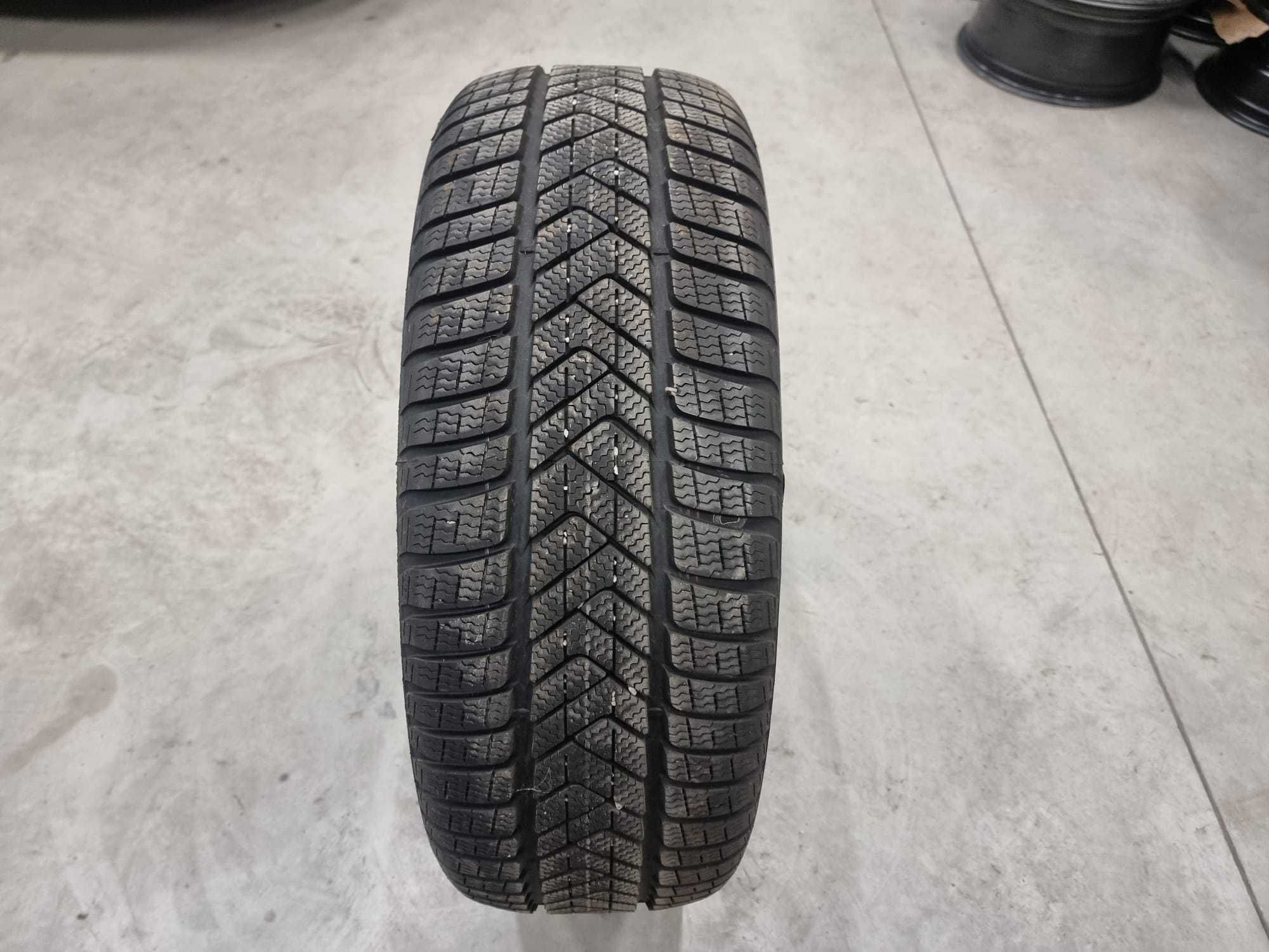 Anvelopa IARNA 225.55.18 'Pirelli Sottozero 3' [dot2023] ; ca NOUA