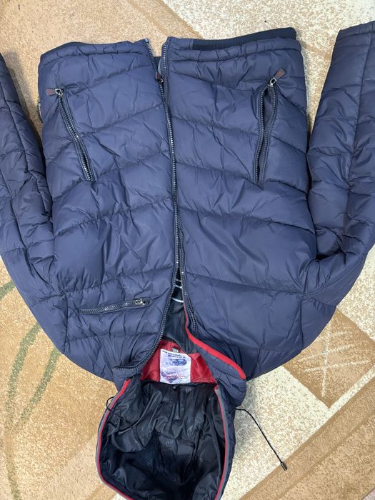 Продам мужскую куртку.