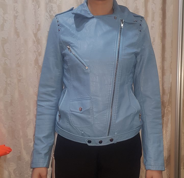 Срочно продам курточку