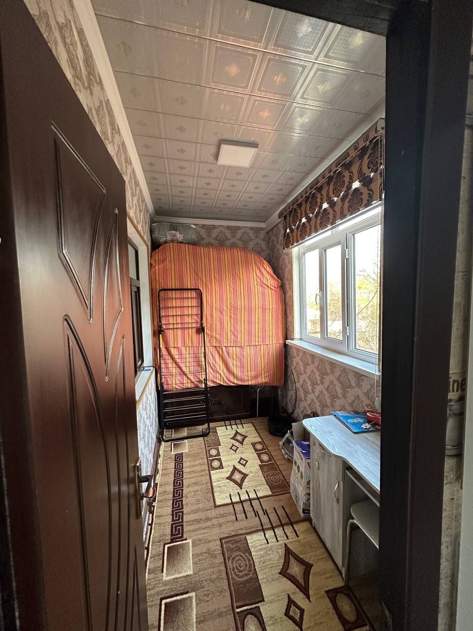 Срочно продаётся 2 комнатная квартира сделано3, рядом все удобства ест