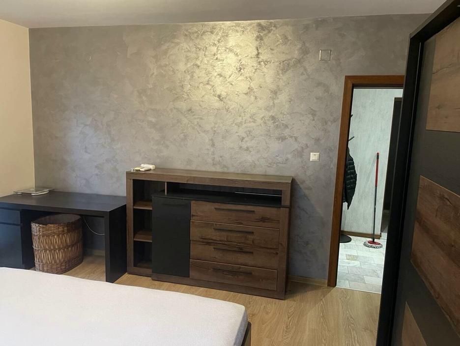 Дава се под наем Етаж от къща в Пловдив, Гагарин - 100 кв.м за 600 € - Снимка #5