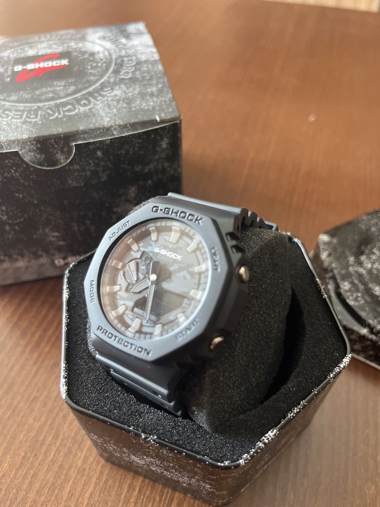 Casio G-Shock GA-2100 часовник