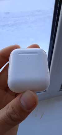 Наушники AirPods