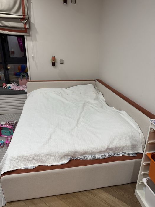 Продам кровать, новая с матрасом