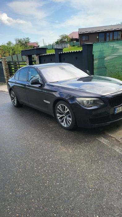 Vand/ Schimb Bmw 740 xdrive 2 butoane M pachet
