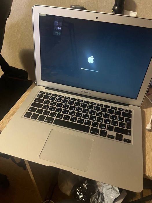 Macbook air 2017 + переходник на HDMI