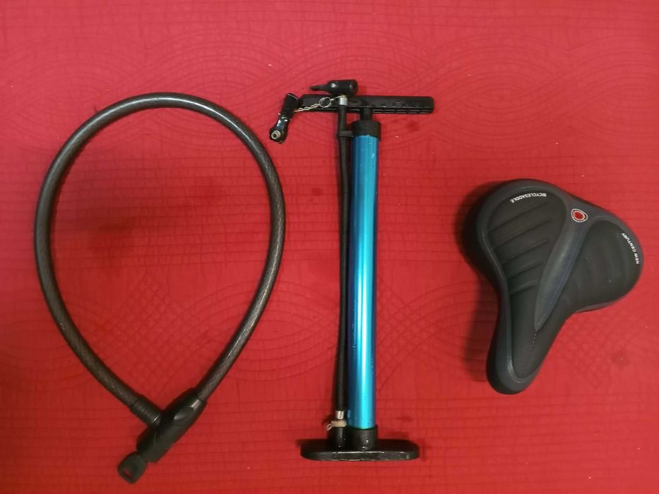 Продават се аксесоари за велосипед