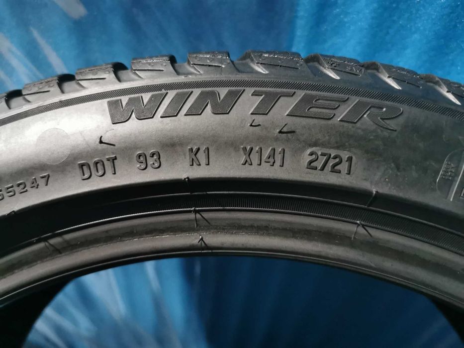 225 45 18 - 255 40 18 pirelli runflat m+s 4 buc