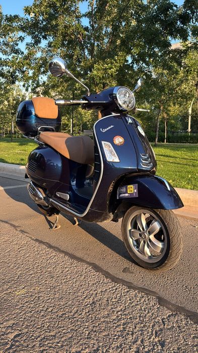 Vespa GTS300 2021 13000KM