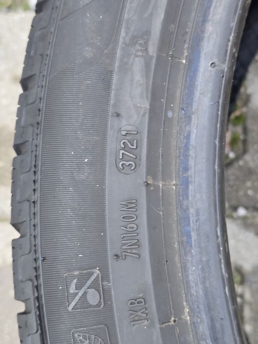 275 40 22 Pirelli