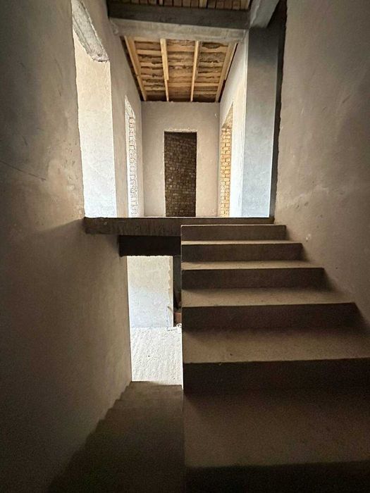 Учтепинский р-он ул. Изза Дом 3 сотки, 7 комнат,3 этажа  TL