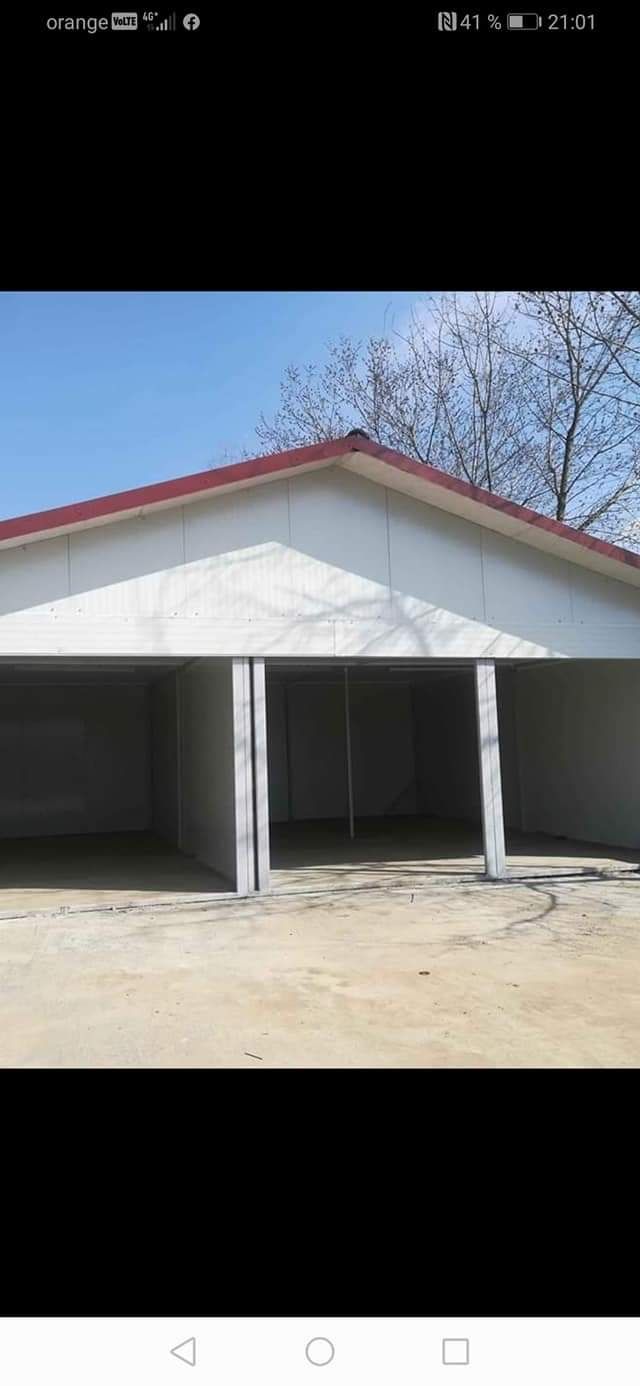 Container tip garaj cu structura metalică din panou izolat  10x7m