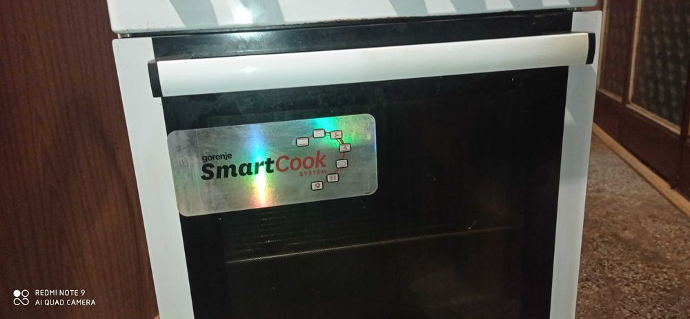 Продавам комбинирана готварска печка на ток и газ Gorenje