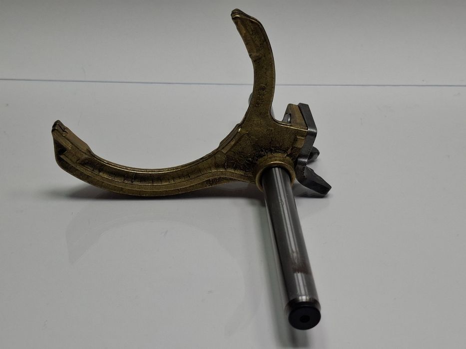 Furca cuplare trepte 1/2 VOLKSWAGEN TOURAN 1T1, 1T2 2003 - 20102.0 TDI