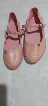 Розови елегантни обувки за момиче