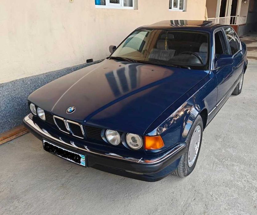 B M W      E 32  kuzov