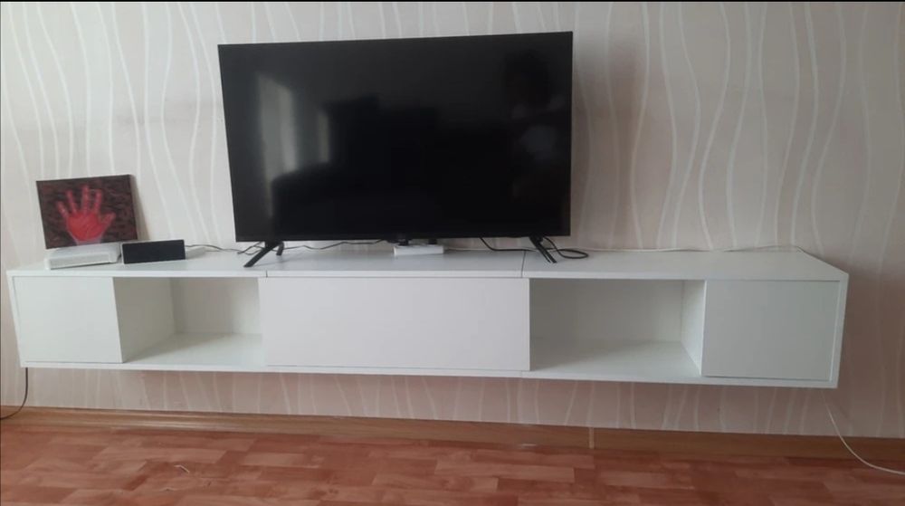 Тумба под телевизор подвесная 210 см