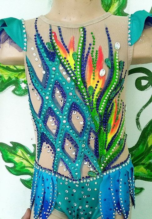 Gimnastika kupalnik musobaqa uchun!