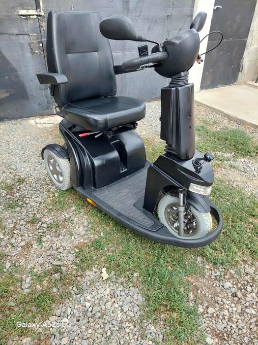 Scuter Carut electric pentru persoane cu dizabilităti handicap
