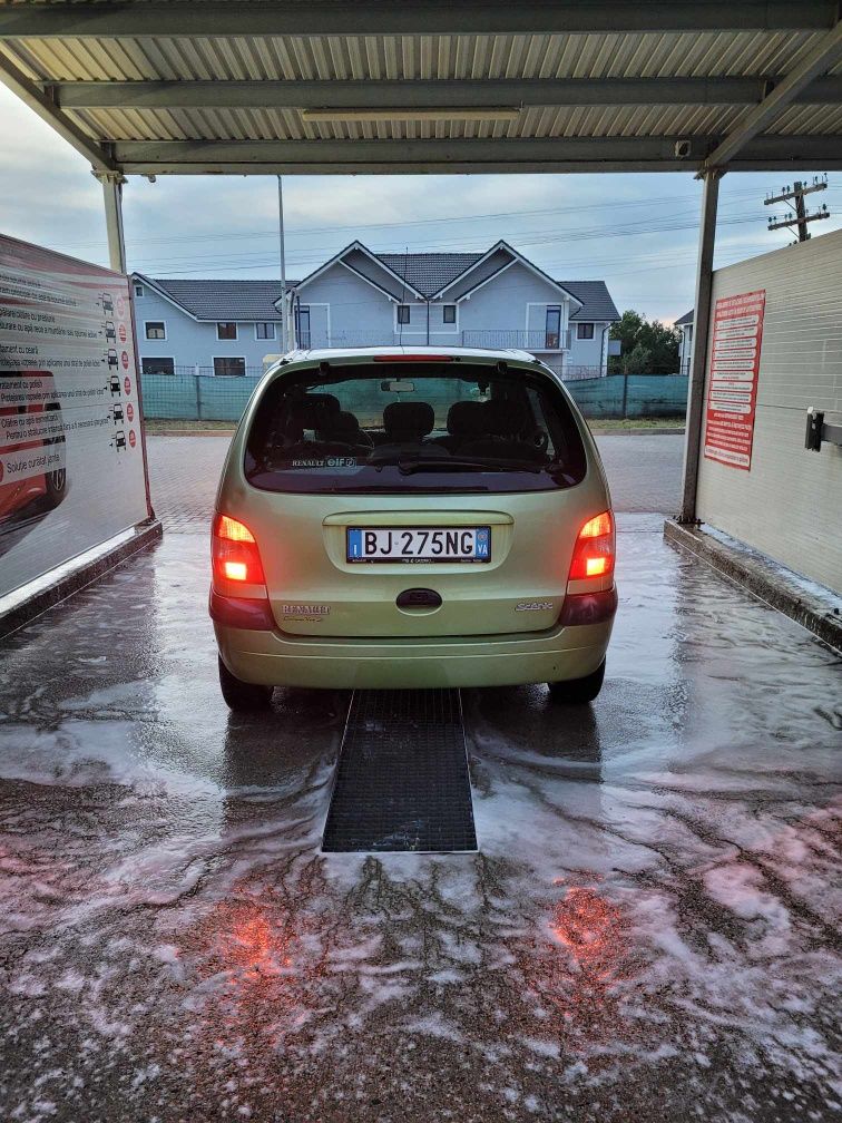 Renault scenic benzina